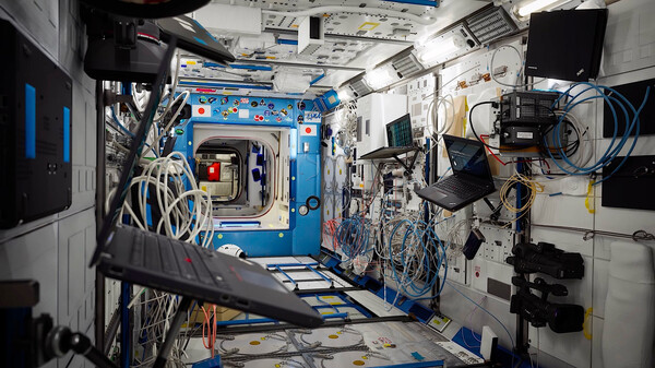 ISS Simulator gameplay screenshot