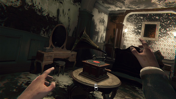 Layers of Fear VR gameplay screenshot
