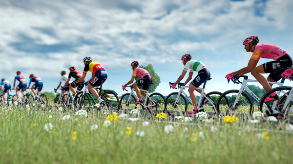 Tour de France 2024 gameplay screenshot